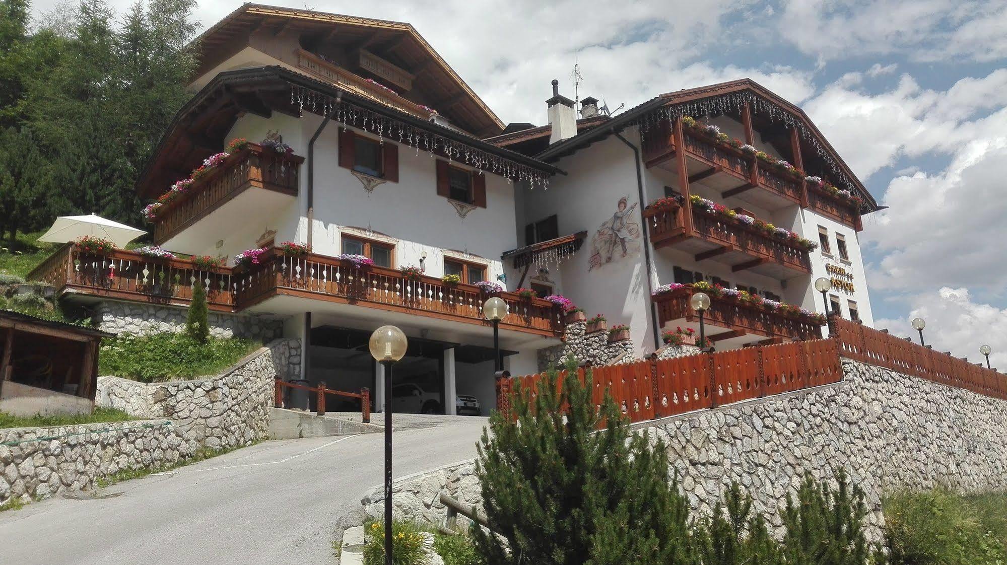 Garni Astor Hotel Arabba Bagian luar foto